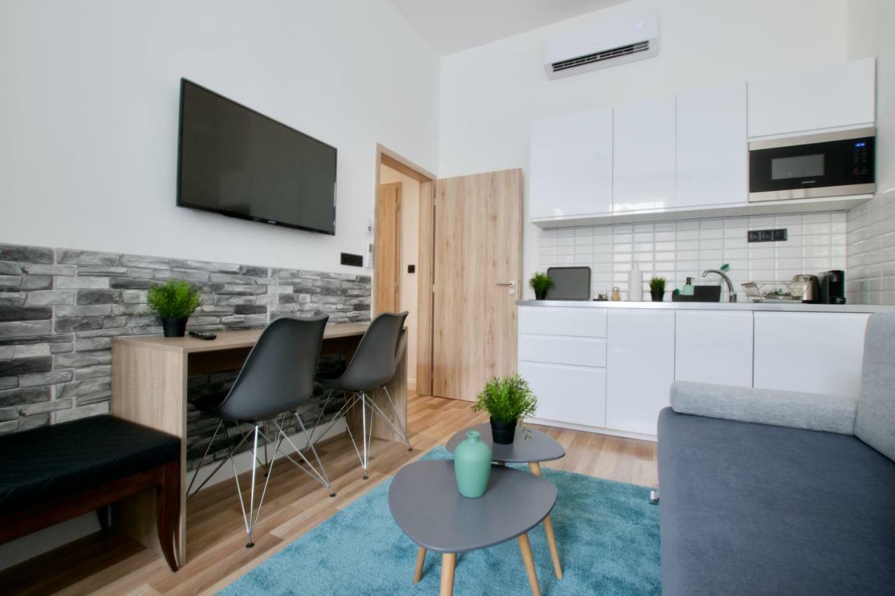 Standard Apartment By Hi5 - Anker 1 Budapeste Exterior foto