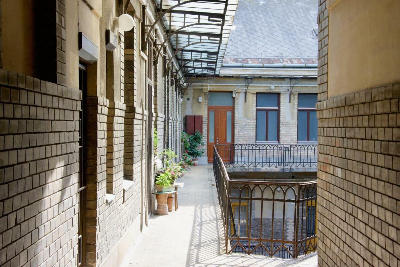 Standard Apartment By Hi5 - Anker 1 Budapeste Exterior foto